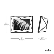 Carica l&#39;immagine nel visualizzatore di Gallery, Cornice portafoto nera 10x15 Prisma UMBRA
