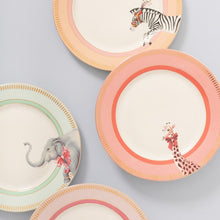 Carica l&#39;immagine nel visualizzatore di Gallery, Set 4 piatti Ø26 Yvonne Ellen Lion/Elephant/Giraffe/Zebra
