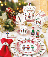 Carica l&#39;immagine nel visualizzatore di Gallery, Casetta portacandele in porcellana Nutcrackers classico
