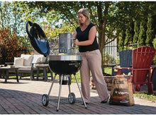 Carica l&#39;immagine nel visualizzatore di Gallery, Barbecue a carbone NAPOLEON PRO22K-L3
