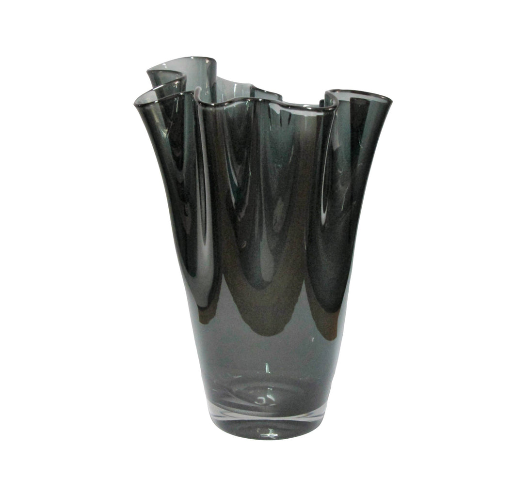 Vaso fiori in vetro a fazzoletto soffiato a mano Fumè