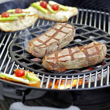 Carica l&#39;immagine nel visualizzatore di Gallery, Griglia di rosolatura per sistema GOURMET WEBER 8834

