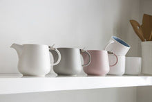 Carica l&#39;immagine nel visualizzatore di Gallery, Teiera con filtro SNUG TEAPOT 600ml Grey
