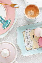 Carica l&#39;immagine nel visualizzatore di Gallery, Vassoio per dolci Yvonne Ellen Cheetas
