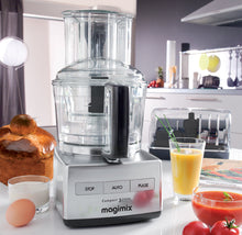 Carica l&#39;immagine nel visualizzatore di Gallery, Robot multifunzione MAGIMIX Compact 3200XL
