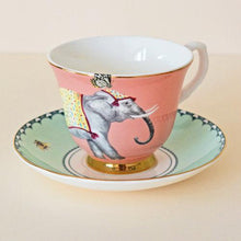 Carica l&#39;immagine nel visualizzatore di Gallery, Tazza da tè con piattino Yvonne Ellen Carnival Elephant
