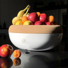 Carica l&#39;immagine nel visualizzatore di Gallery, Fruttiera ceramica e sughero Emile Henry Grand Cru
