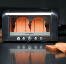 Carica l&#39;immagine nel visualizzatore di Gallery, Tostapane MAGIMIX TOASTER VISION nero
