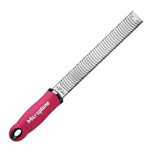Carica l&#39;immagine nel visualizzatore di Gallery, Microplane Premium Zester/Grattugia - Fucsia

